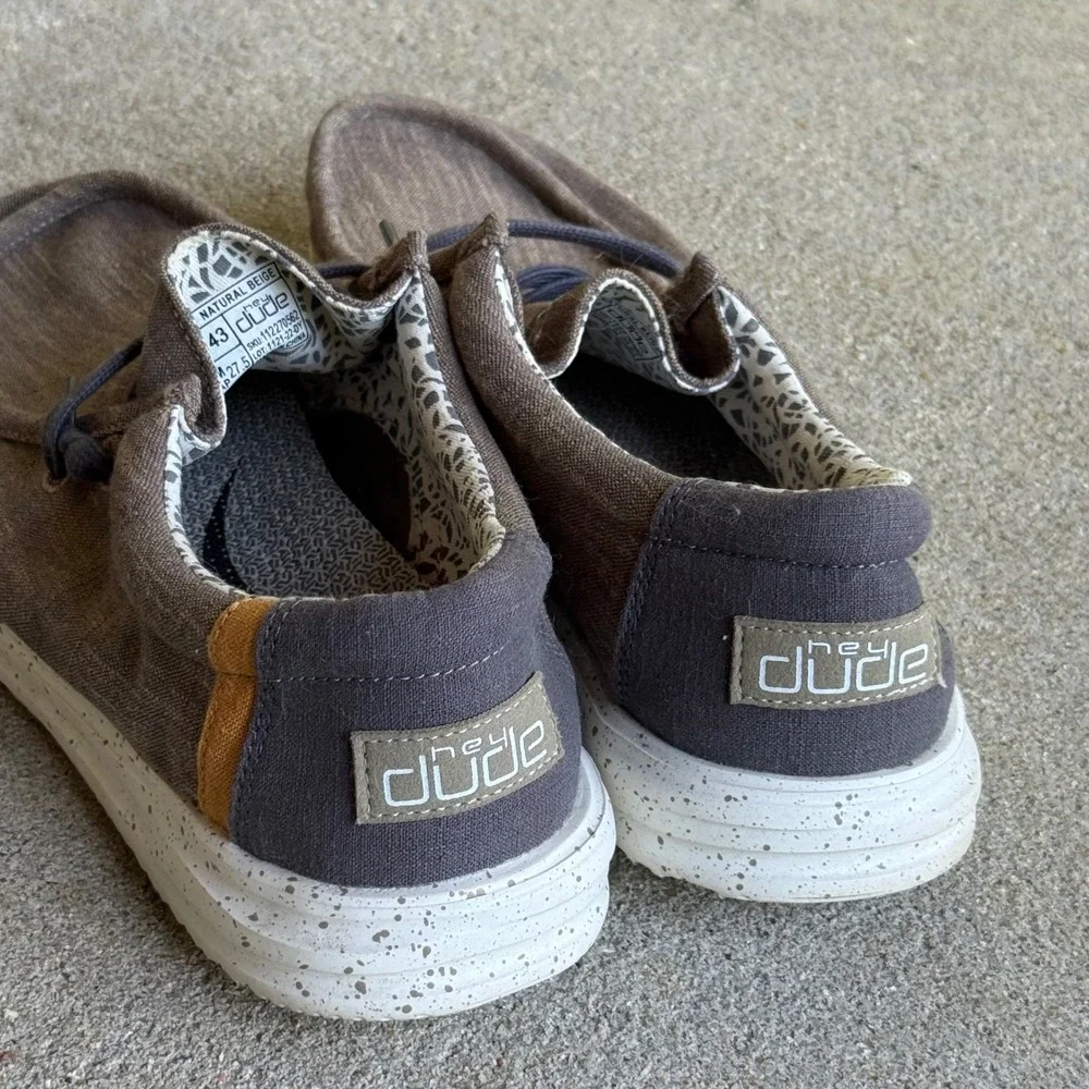 Hey Dude Wally Sox Shoes Mens 10 Slip On Casual Comfort Low Top Lace Up Brown